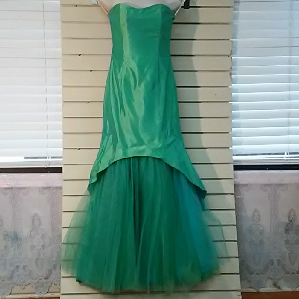 Cocktail or prom dress